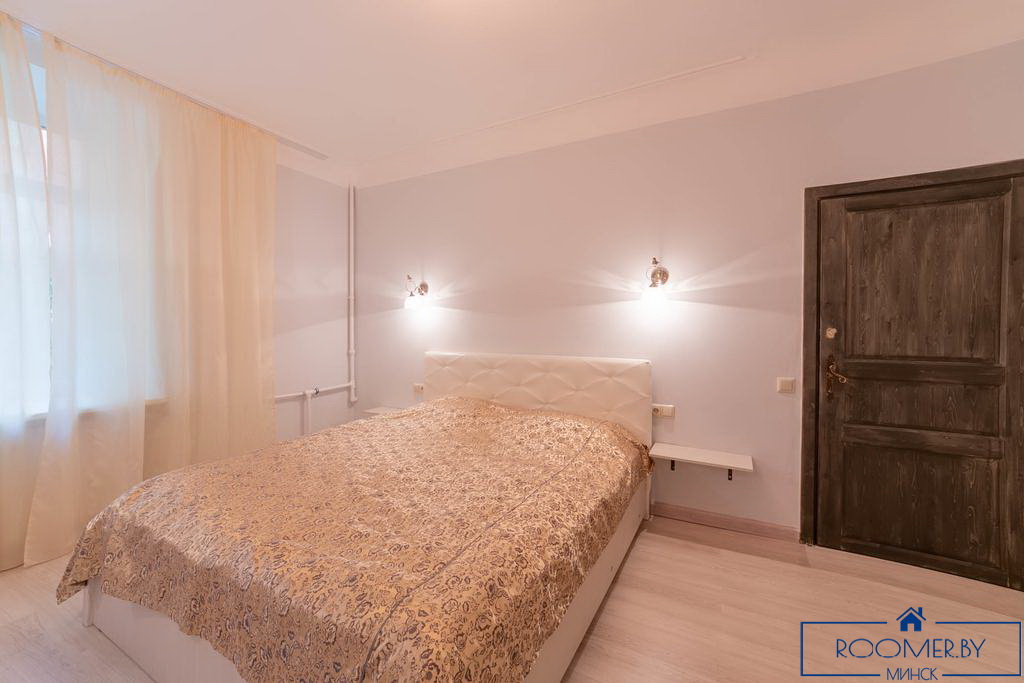 Квартира на сутки в Минске возле метро Площадь Якуба Коласа спальня