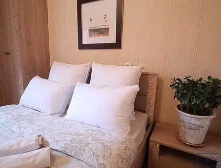 Двухкомнатная квартира на сутки в Минске на Ольшевского спальня