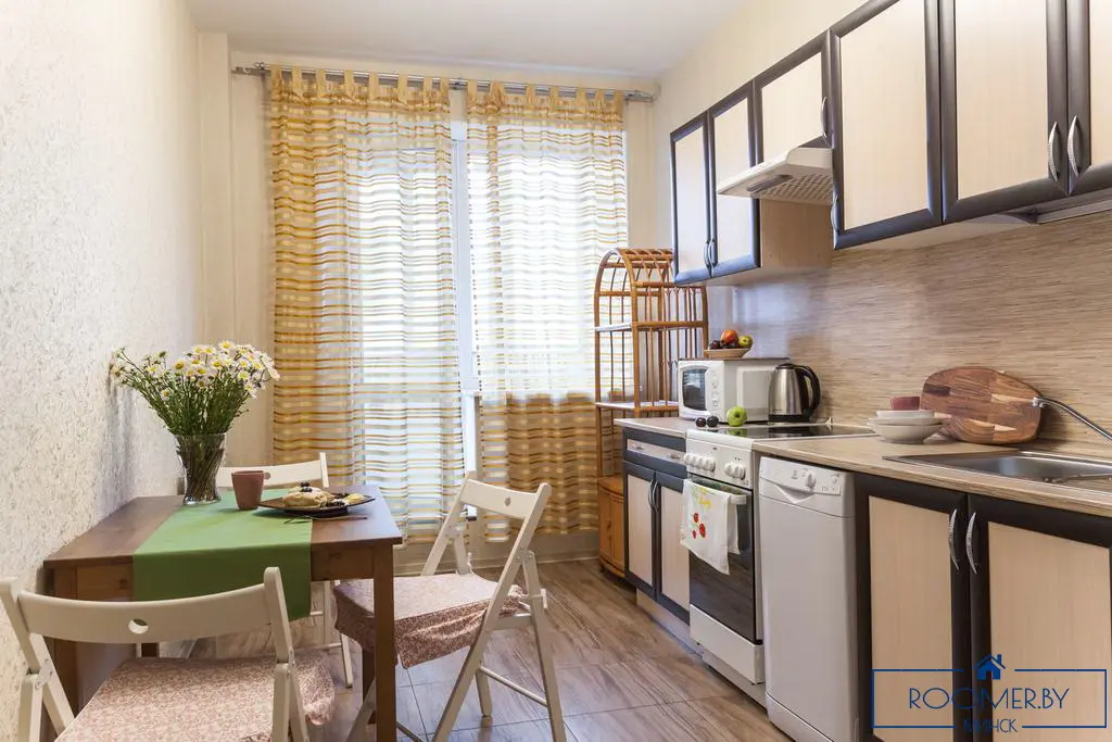 Квартира посуточно Минск, ул. Заславская 12 — фото интерьера