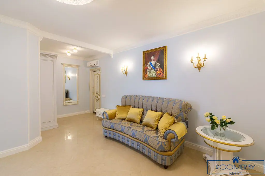 Квартира на сутки в Минске возле метро Немига гостиная