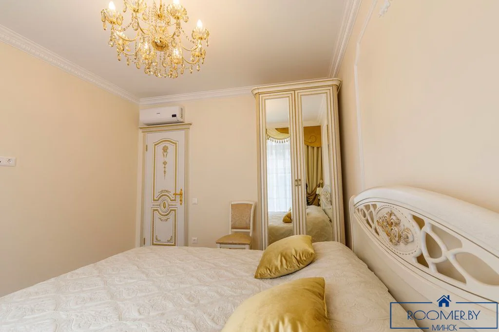 Квартира на сутки в Минске возле метро Немига спальня