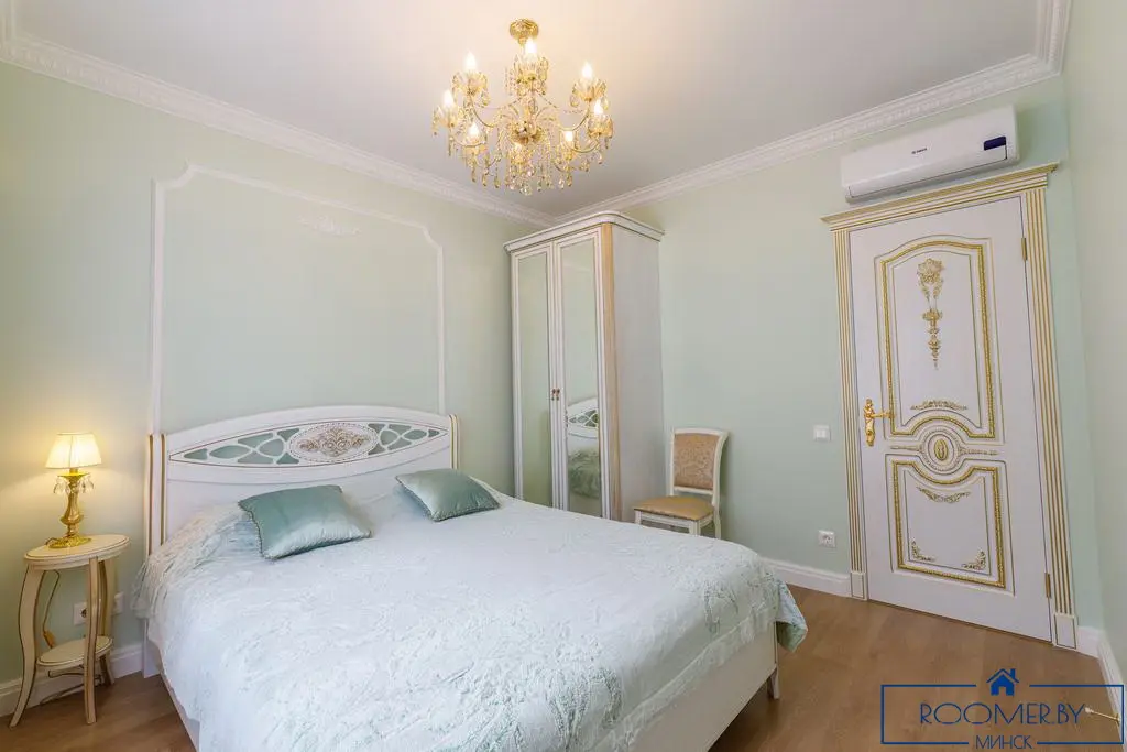 Квартира на сутки в Минске возле метро Немига спальня