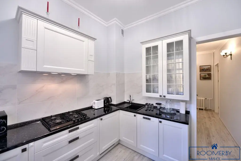 Квартира на сутки в Минске на улице Скрыганова, 4А кухня