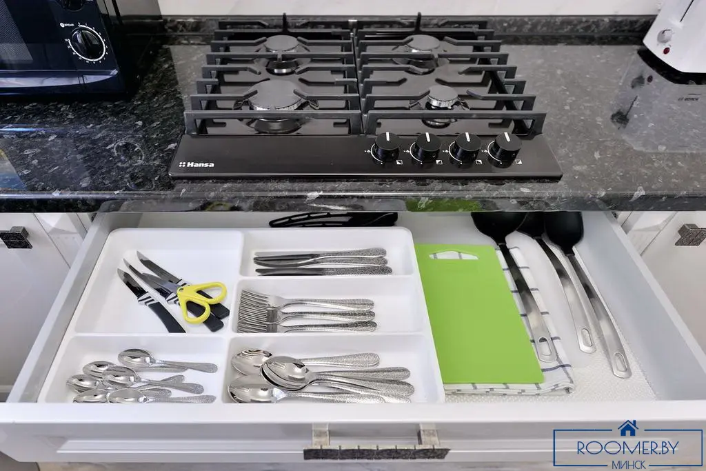 Квартира на сутки в Минске на улице Скрыганова, 4А кухня