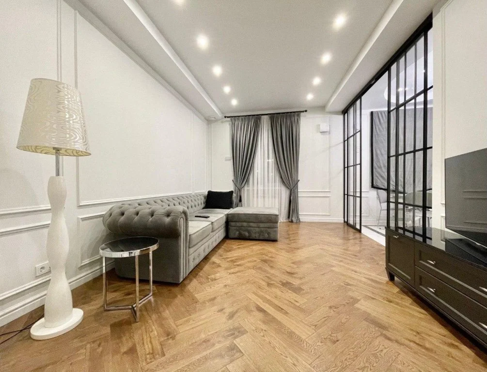 Четырехкомнатная квартира на сутки в Минск, ул. Свердлова 26