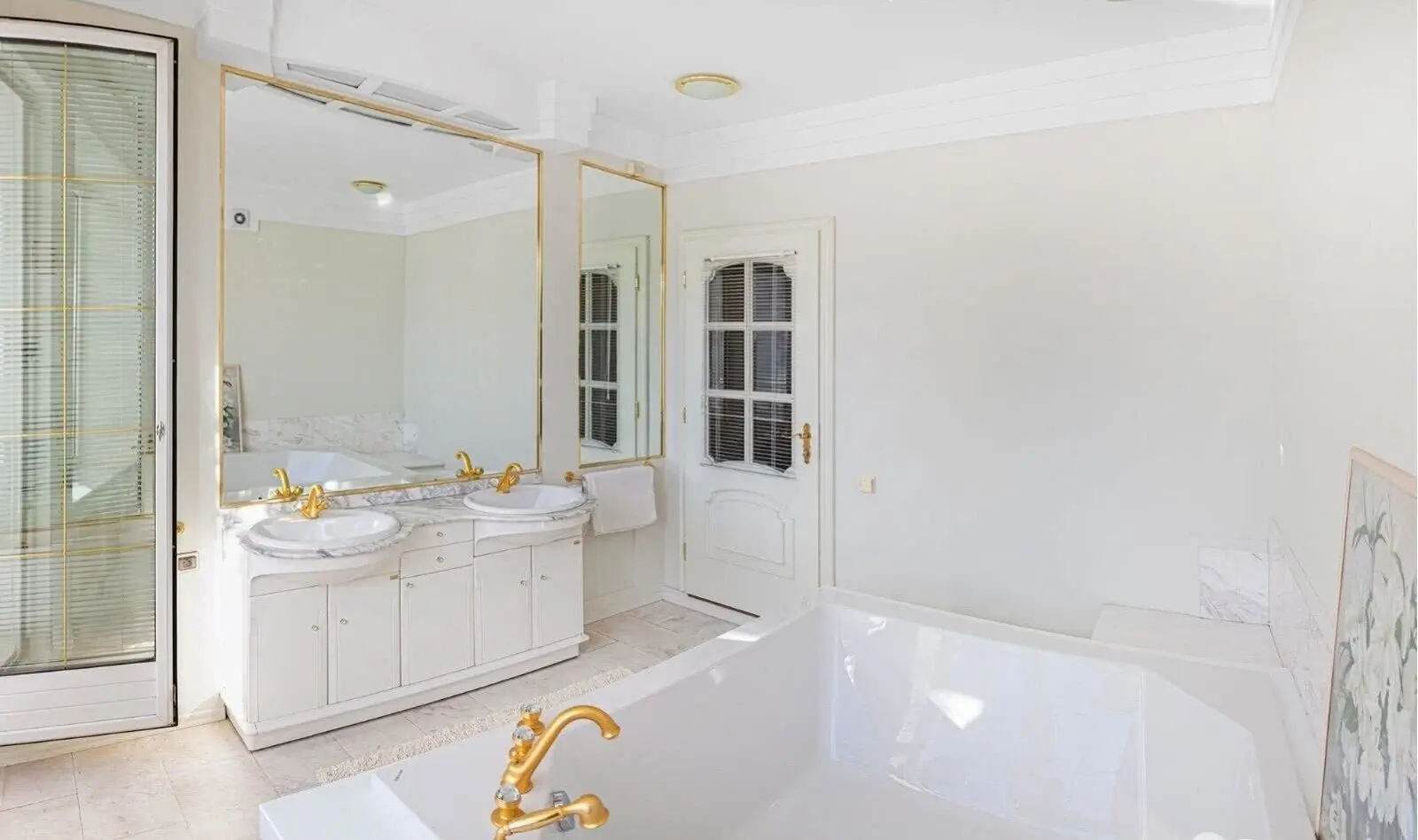 Квартира посуточно Минск, пр-т Независимости 13 — фото интерьера