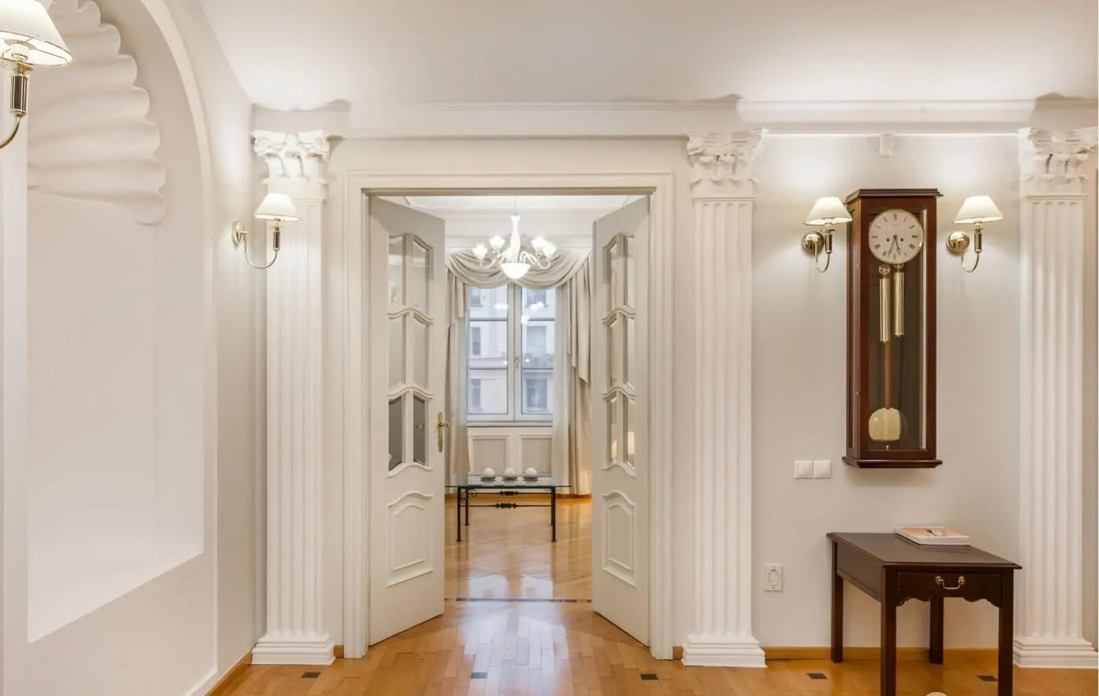 Квартира посуточно Минск, пр-т Независимости 13 — фото интерьера