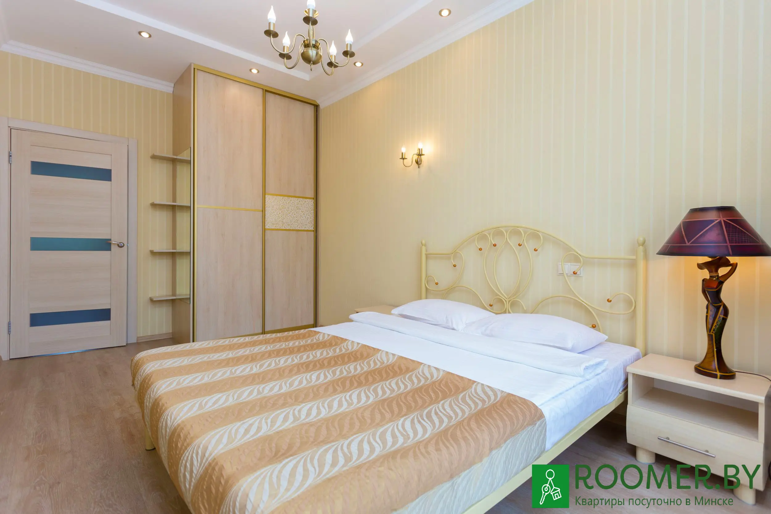 Двухкомнатная квартира на сутки в Минск, ул. Московская 9