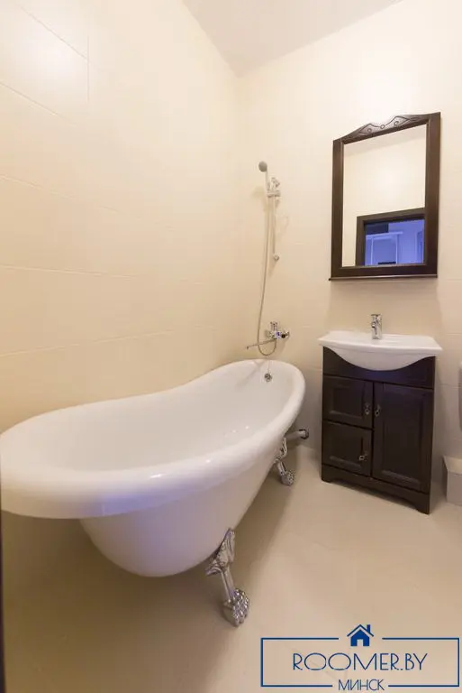 Однокомнатная квартира в Минске на сутки Захарова ванна