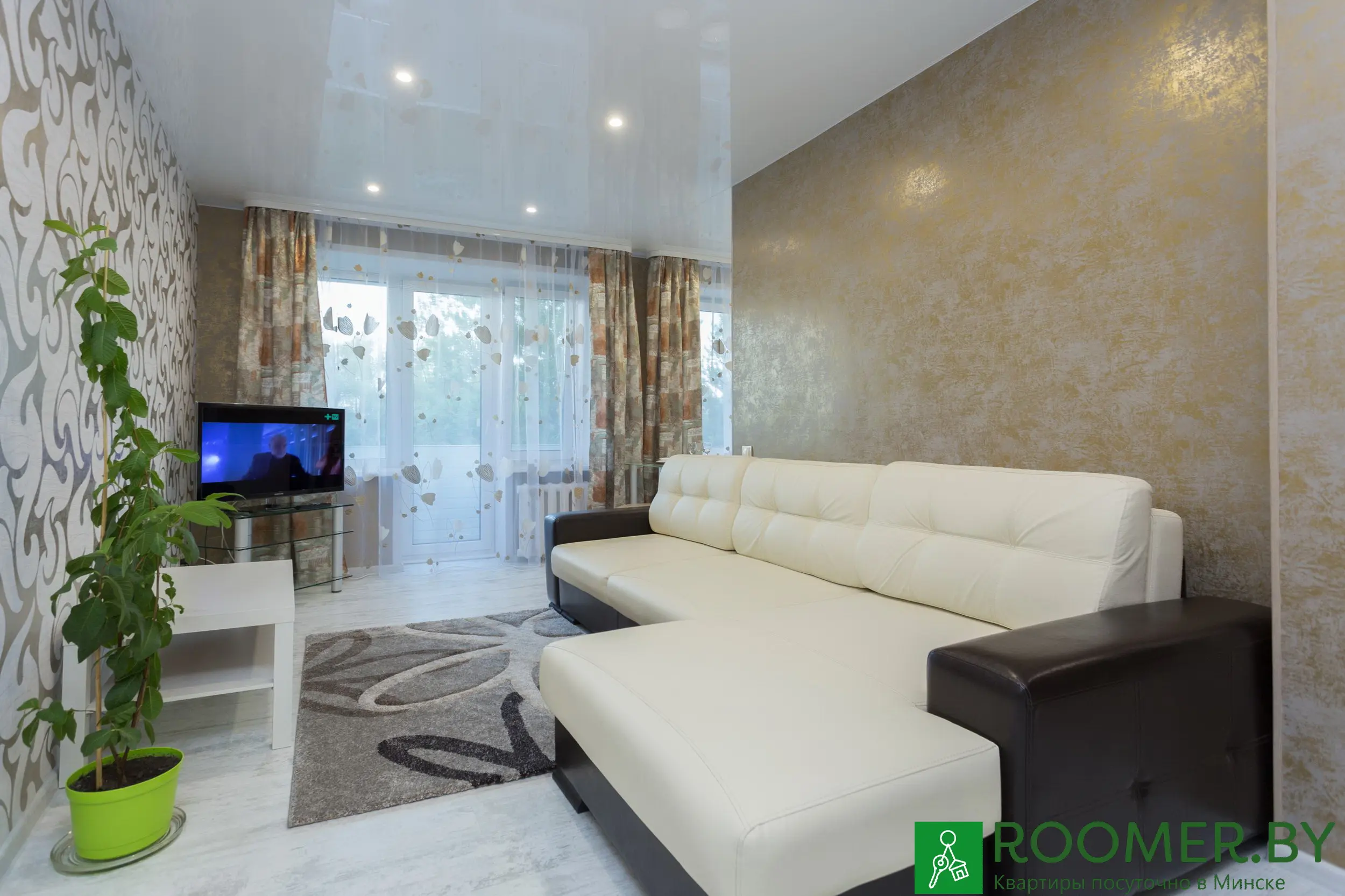 Двухкомнатная квартира на сутки в Минск, пр-т Независимости 74