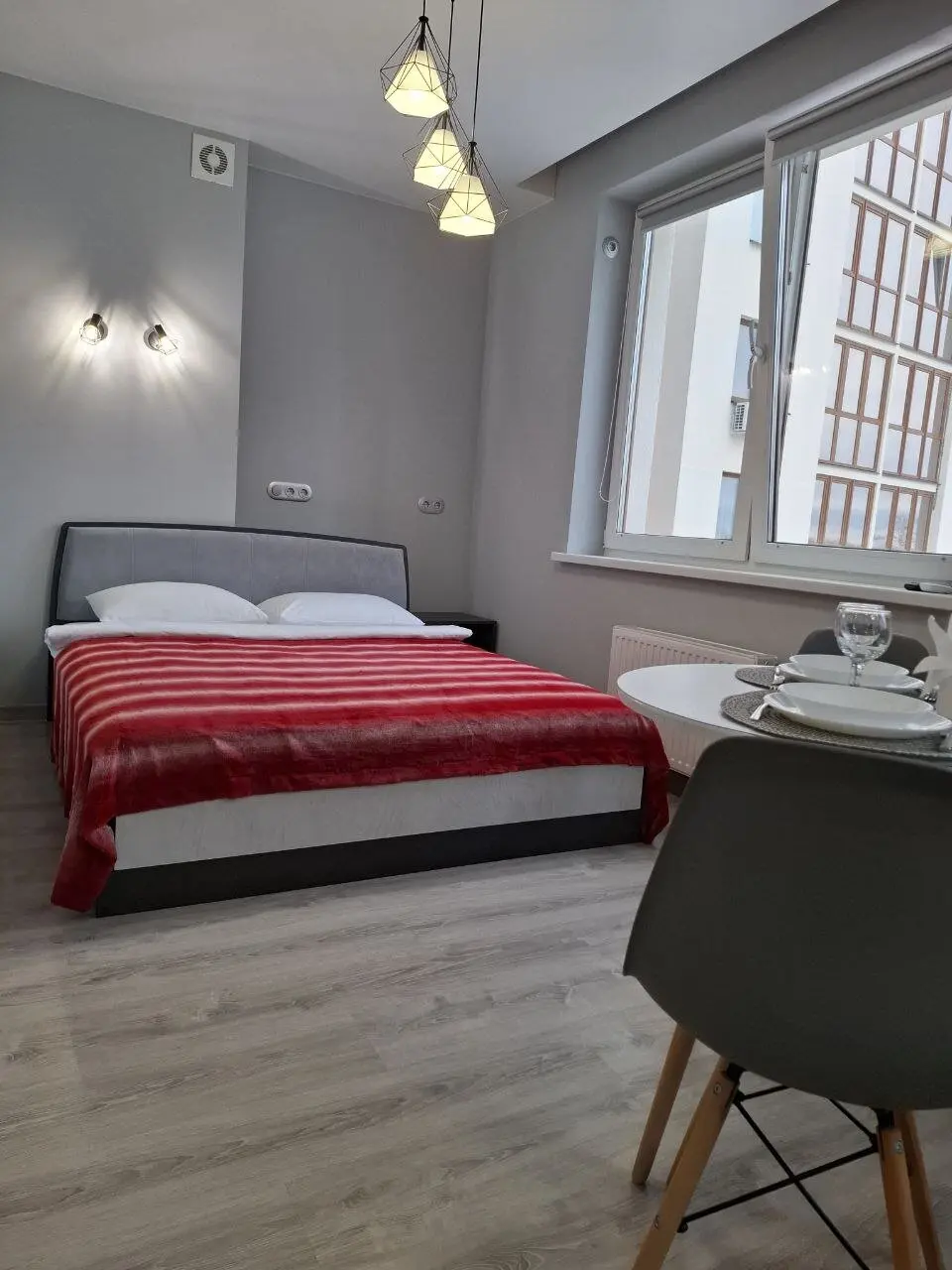 View of apartment for daily rent, Minsk, Independence Avenue 88 — photo 3