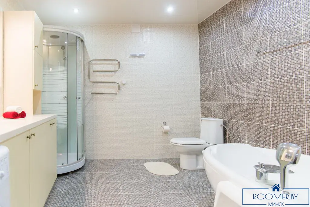 Двухкомнатная квартира на сутки в Минске на проспекте Независимости ванна