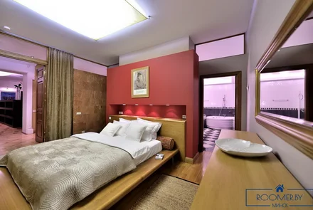 Квартира на сутки в Минске возле метро Площадь Победы спальня