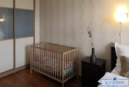 Двухкомнатная квартира на сутки в Минске на Ольшевского спальня