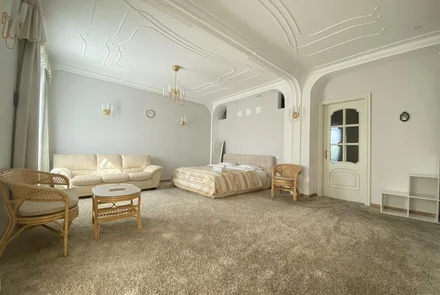 Четырехкомнатная квартира на сутки Минск Мясникова, 34 спальня