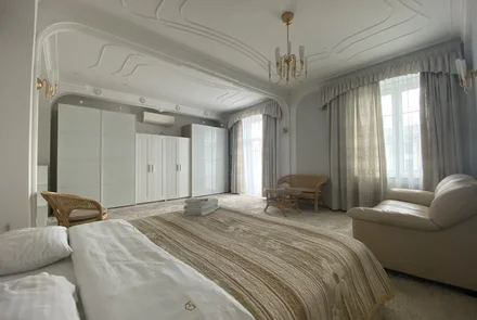 Четырехкомнатная квартира на сутки Минск Мясникова, 34 спальня