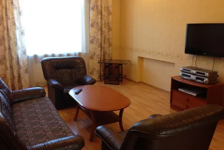 Трехкомнатная квартира посуточно в Минске на Короля, 18 гостина