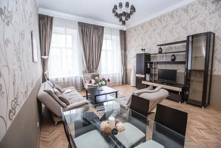 Двухкомнатная квартира на сутки Минск переулок Броневой гостиная