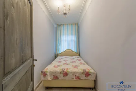 Квартира на сутки в Минске возле метро Площадь Якуба Коласа спальня